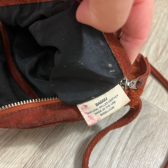 Baggu Natural Milled Leather Circle Round Long Shoulder Crossbody Bag purse - Picture 7 of 14